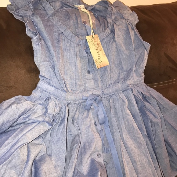 ALYTHEA NICE AND UNIQUE TOP!! - Picture 2 of 7